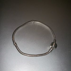 Pandora SS Classic Bracelet, Size 19